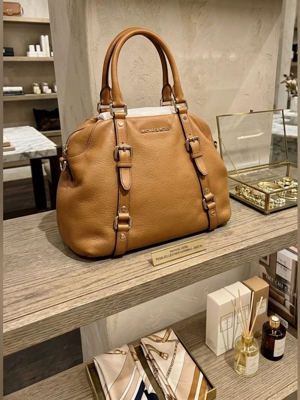 Micheal Kors Bedford Satchel Tan Pebbled Leather Top Handle Bag / Purse.